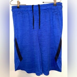 100% Polyester Medium Shorts w drawstrings and 2 pockets, elastic waist.